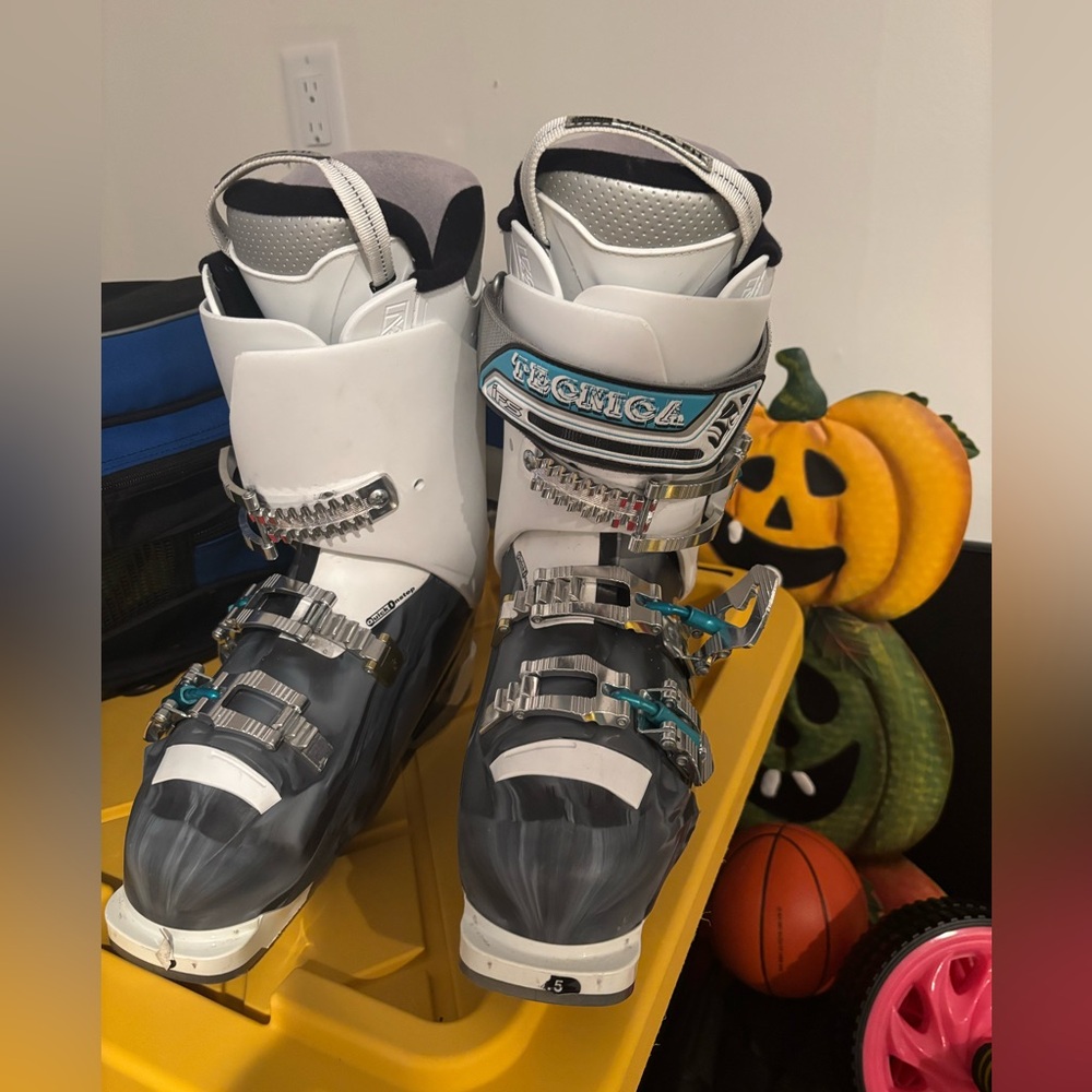 Technica ski boots used three times
